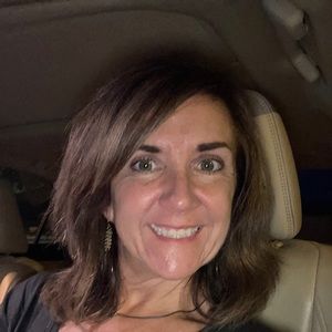Meet your Posher, Melissa